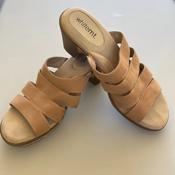 EUC White Mountain Size 10 W women’s 3 inch heel tan sandals, barely wor… - Picture 2 of 9
